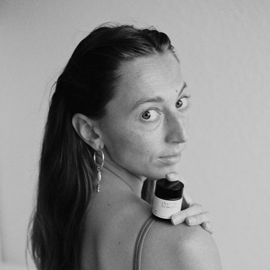 Deodorant balm for sensitive and fresh care