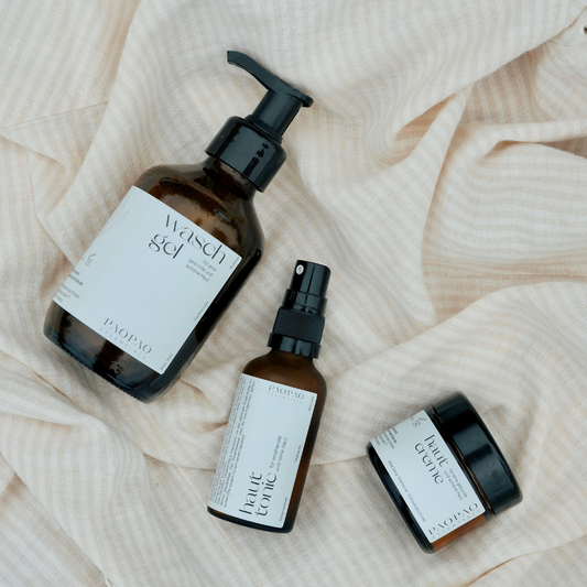 The complete solution for healthy skin throughout your cycle (wash gel, skin cream, skin tonic)