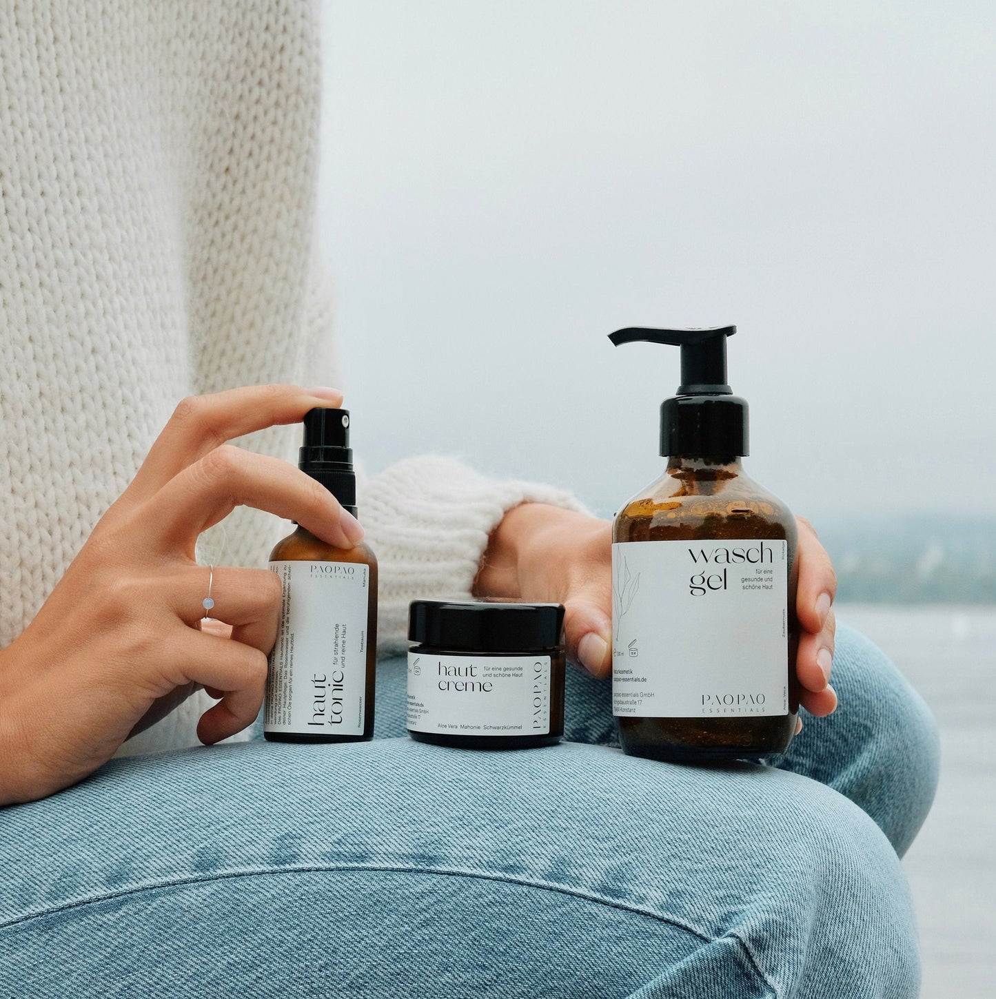 The complete solution for healthy skin throughout your cycle (wash gel, skin cream, skin tonic)