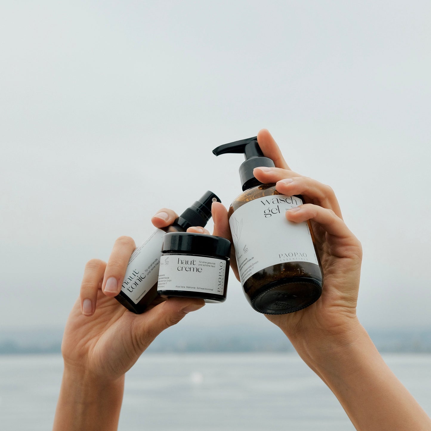 The complete solution for healthy skin throughout your cycle (wash gel, skin cream, skin tonic)