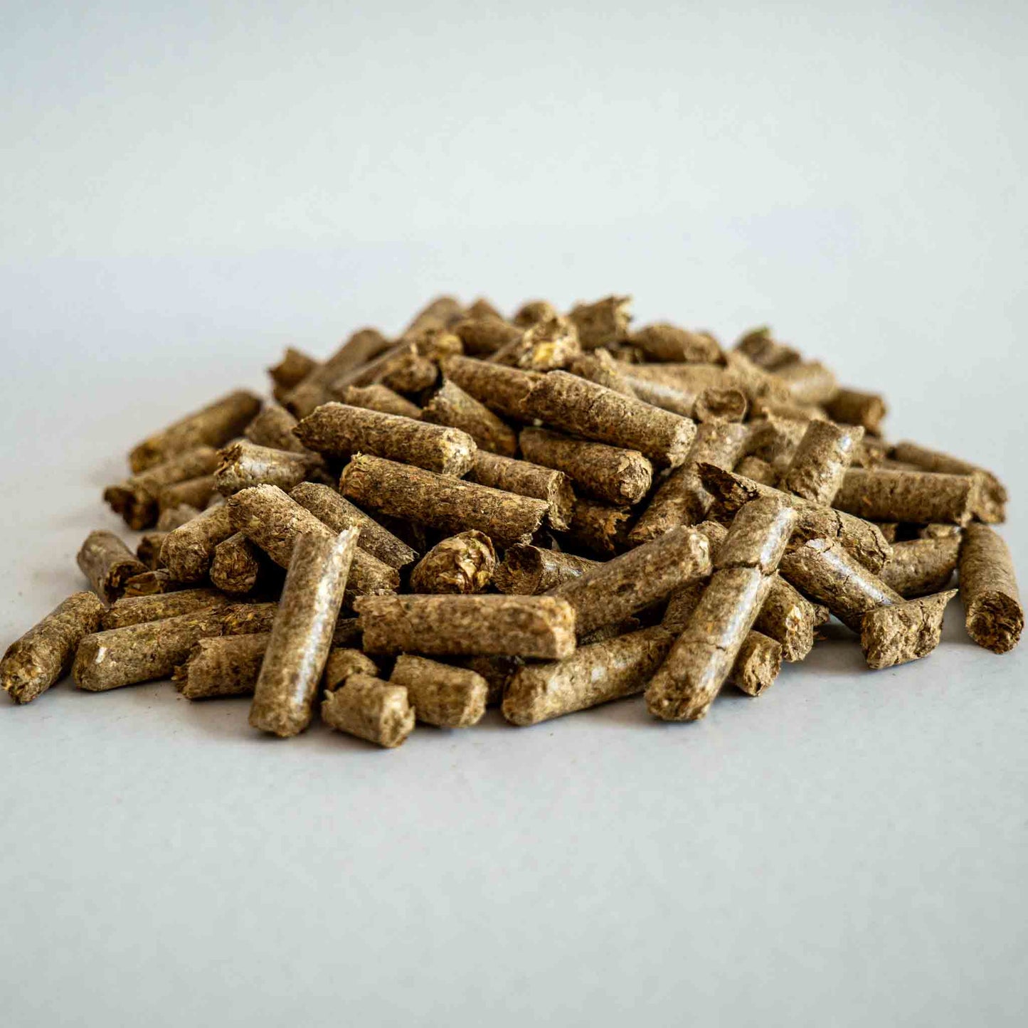 Bedding pellets / straw pellets