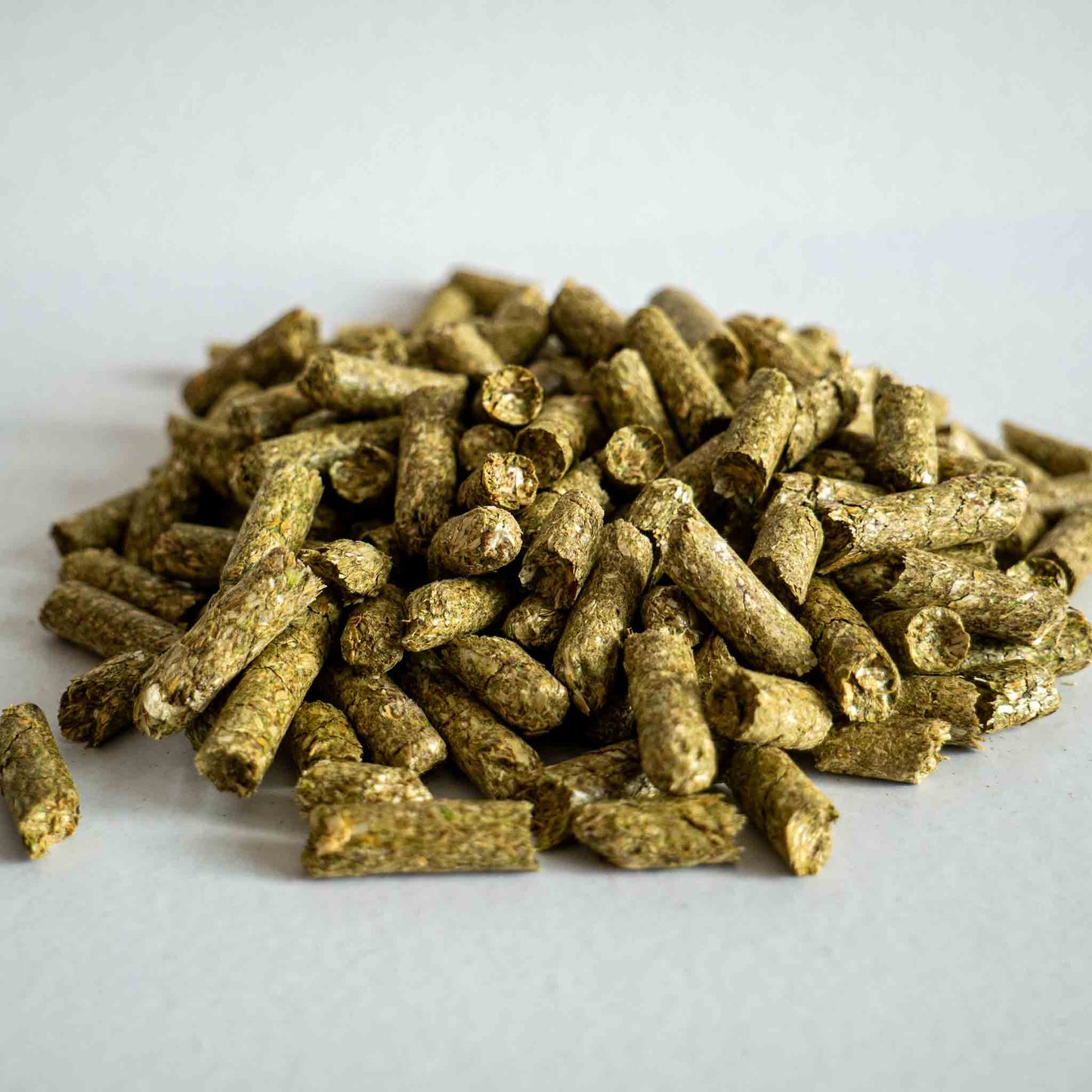 Heumulch Pellets | Gartenmulch